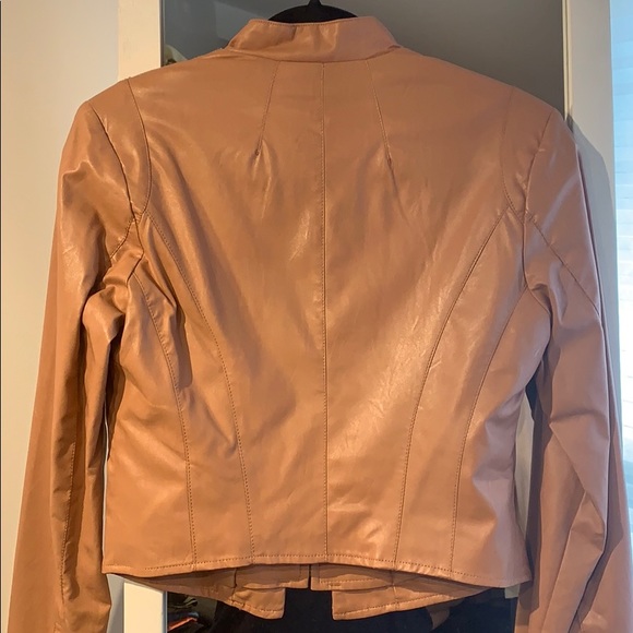 Jacket - Picture 5 of 5